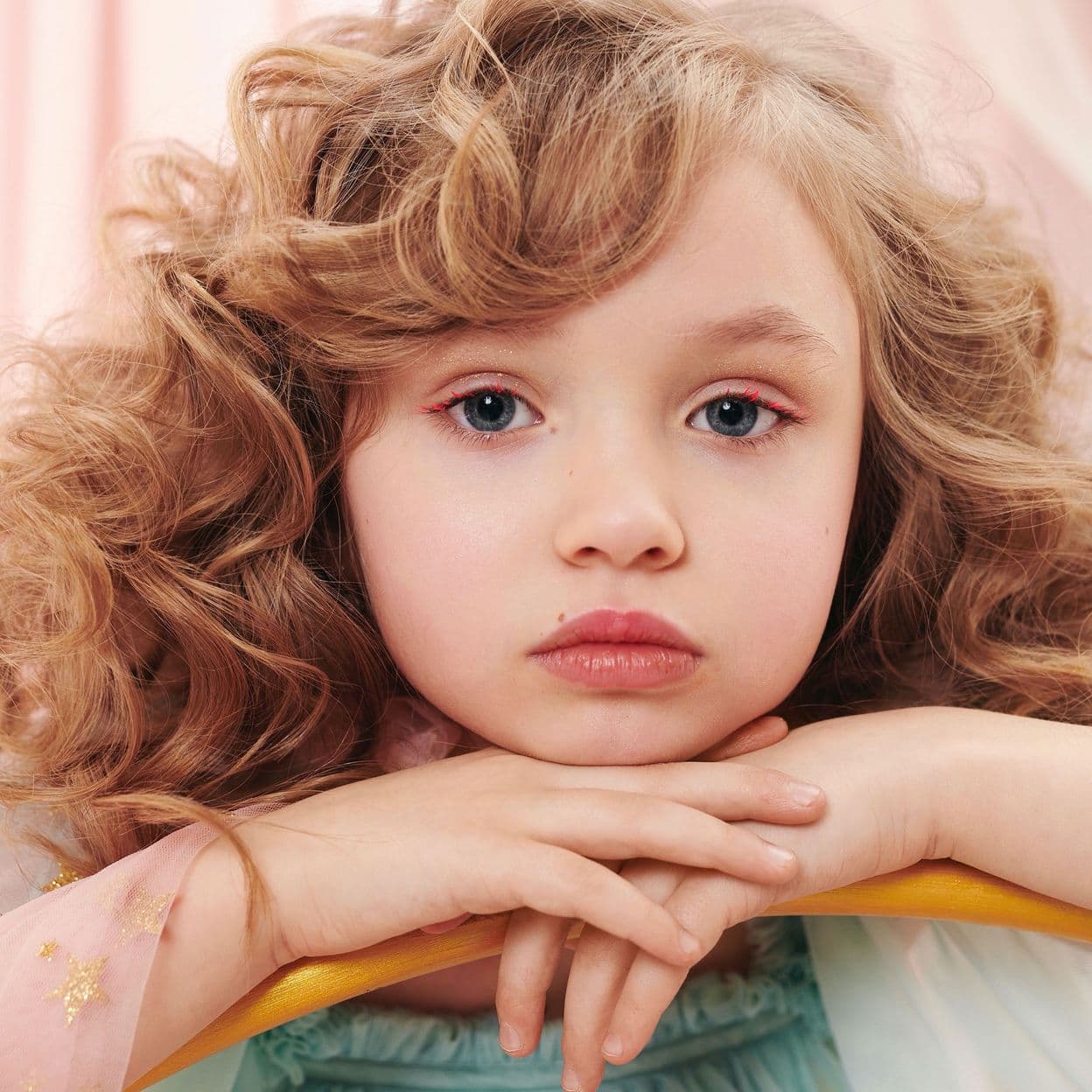 Купить Электронный журнал MOVEUX Magazine March 2025 Teen&Kids Edition Issue 1