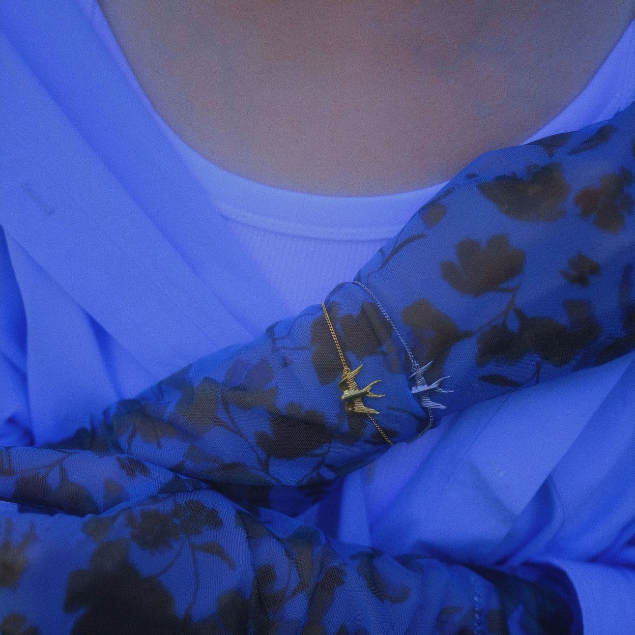 Купить MY SWALLOWS 2.0 Браслет с подвесом маленькой ласточки, платинирование