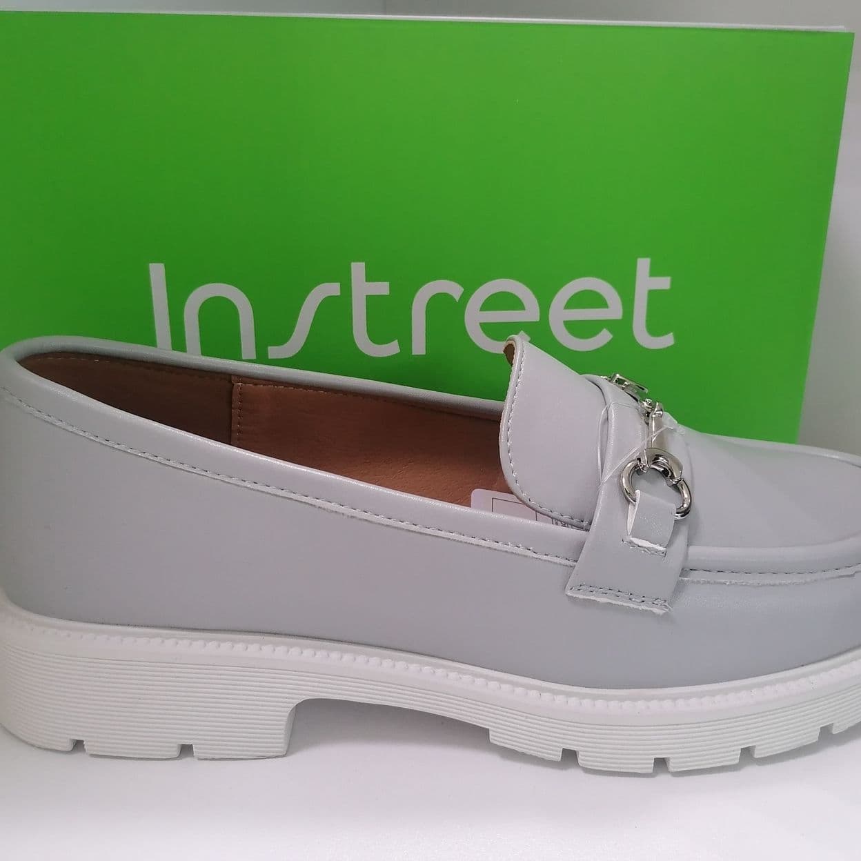 Купить Туфли женские Instreet