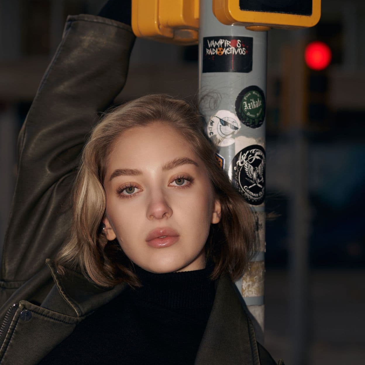 Купить Электронный журнал MOVEUX Magazine WINTER 2025 Digital Issue 6