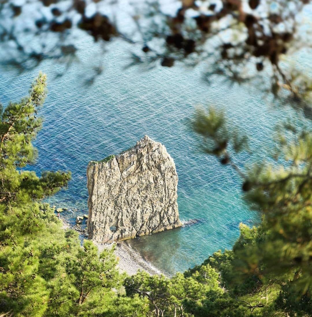 Купить Голубая бездна + Скала Парус