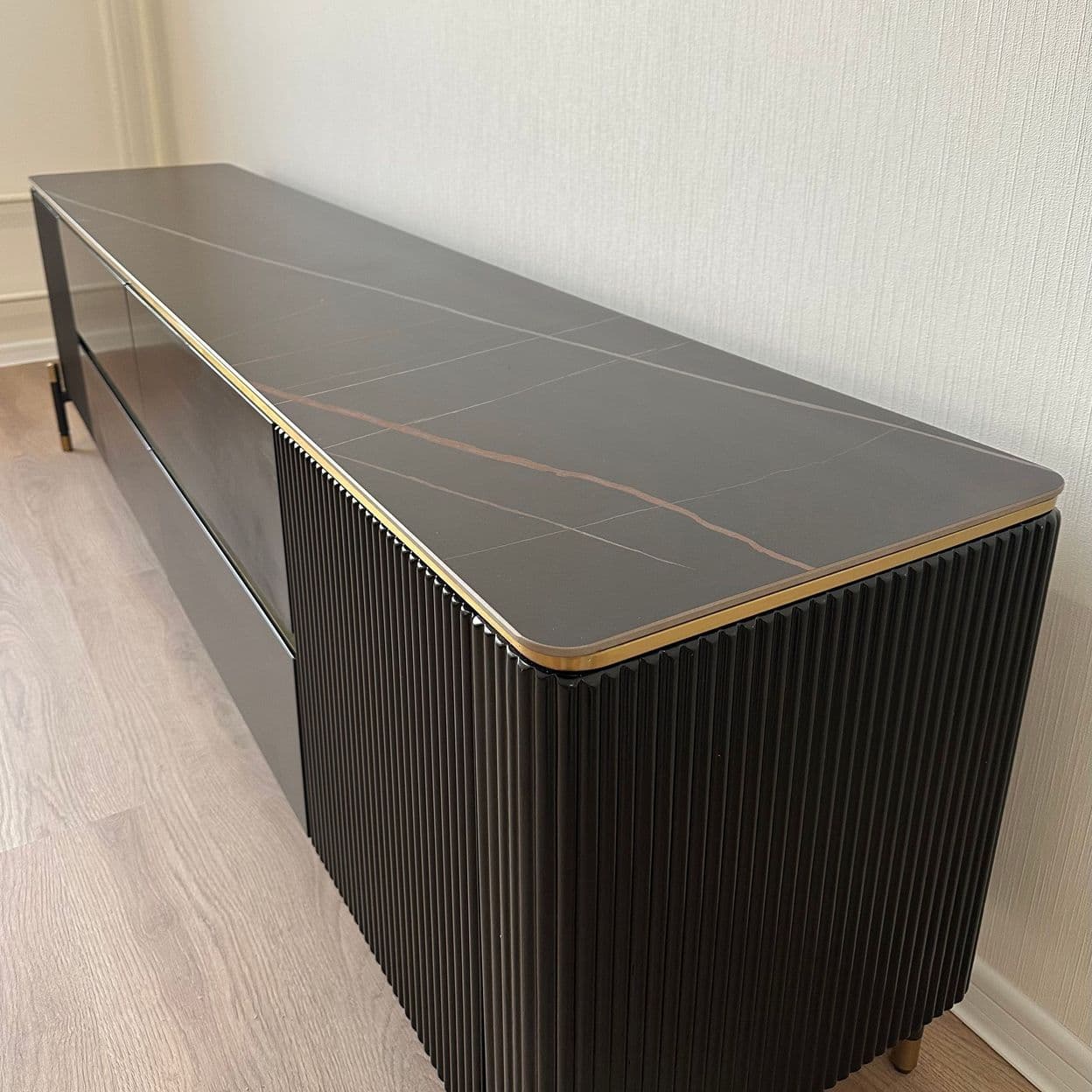 Купить Дизайнерская TV тумба TVT2024-4B