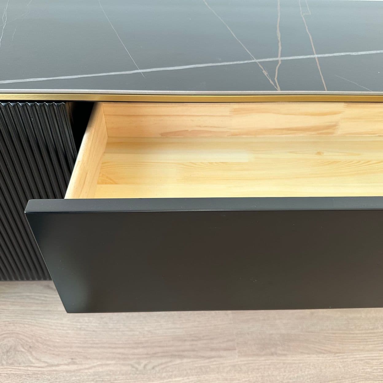 Купить Дизайнерская TV тумба TVT2024-4B