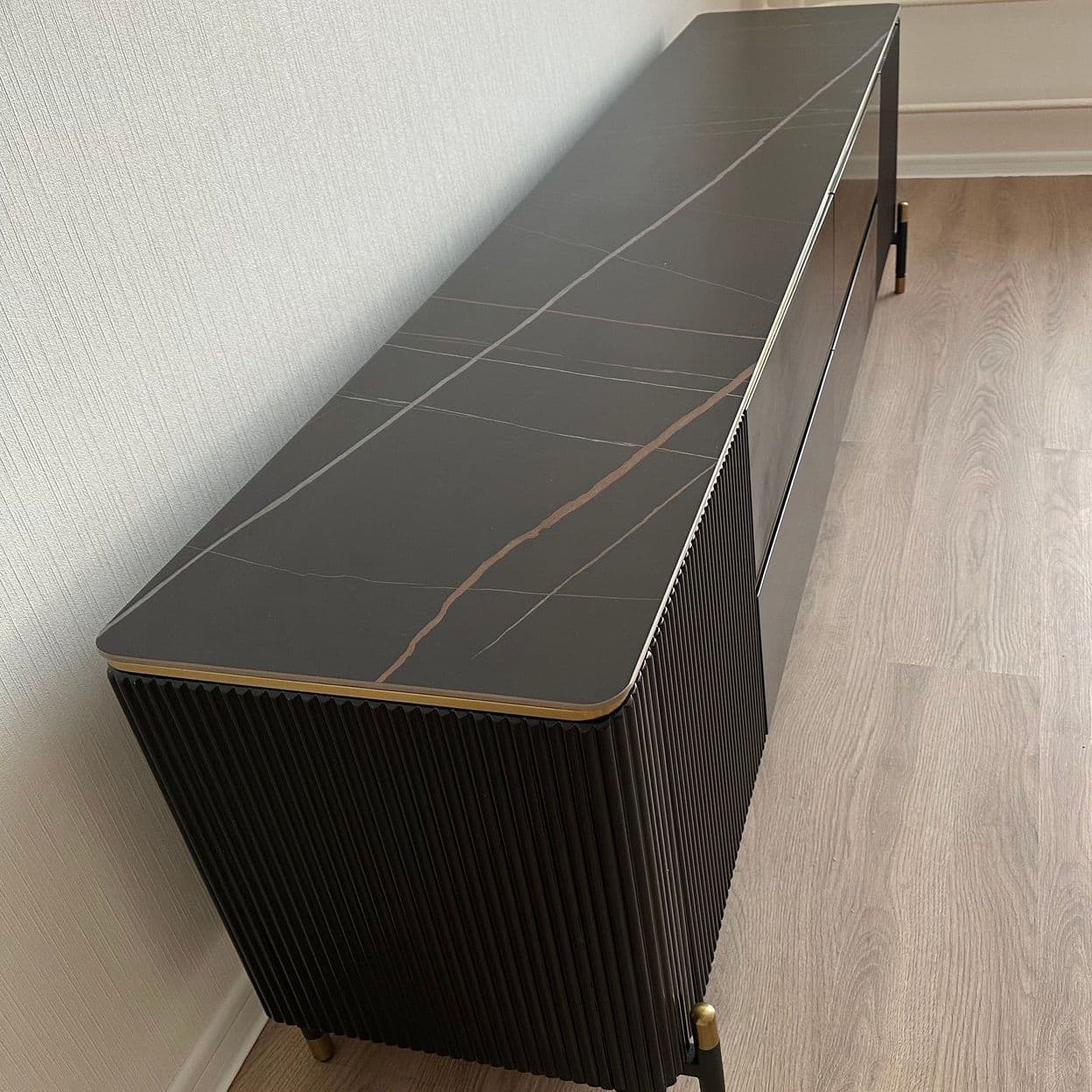 Купить Дизайнерская TV тумба TVT2024-4B