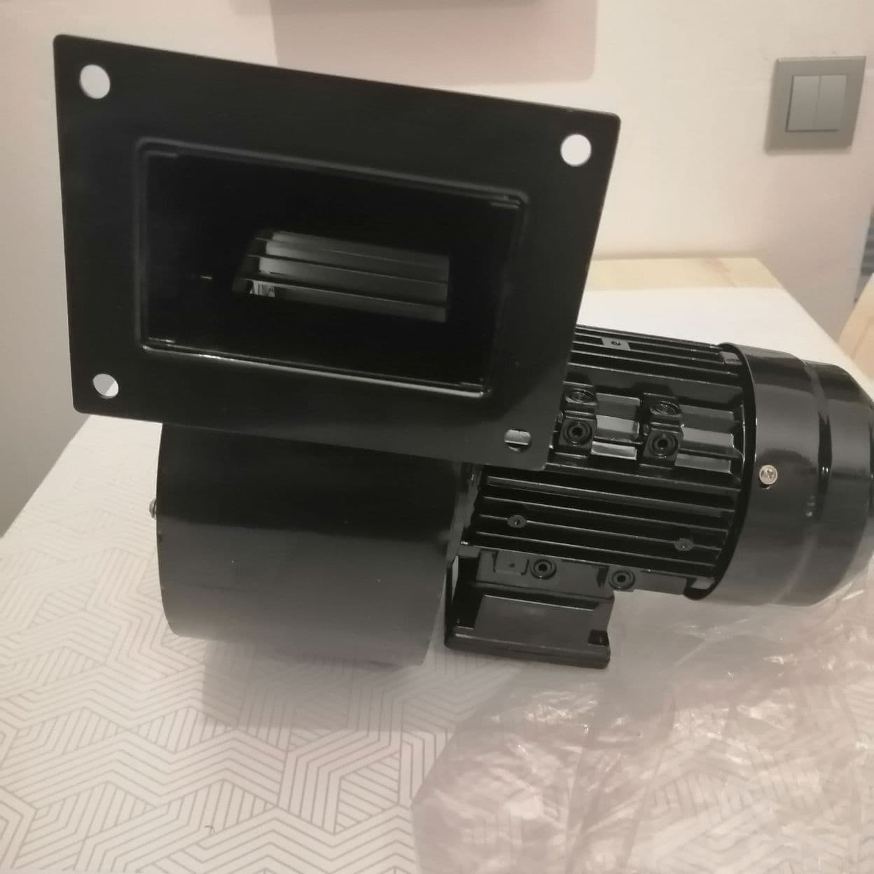 Купить Вентилятор центробежный 250 W, 370 W