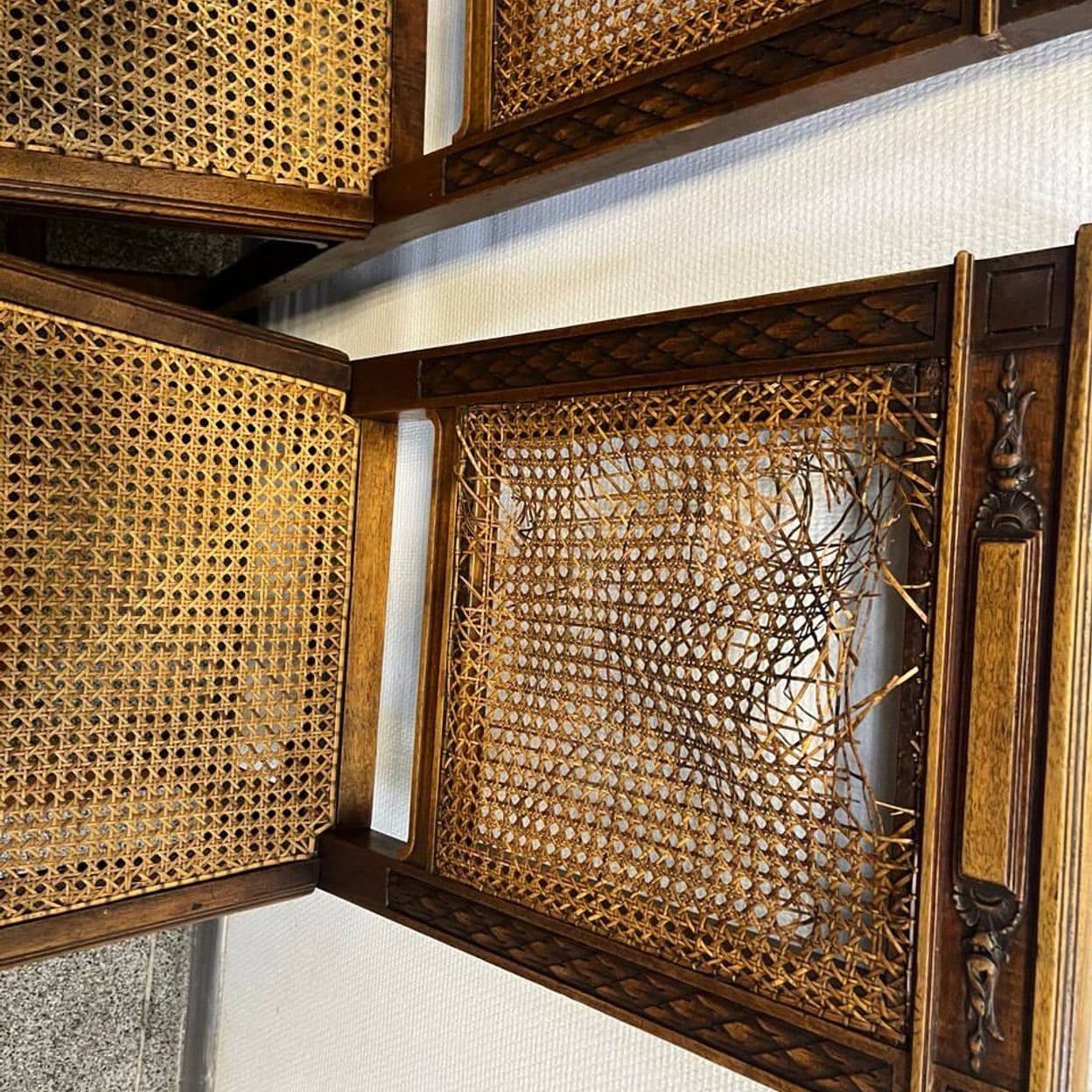 Купить Старинные стулья с ротангом 6 шт