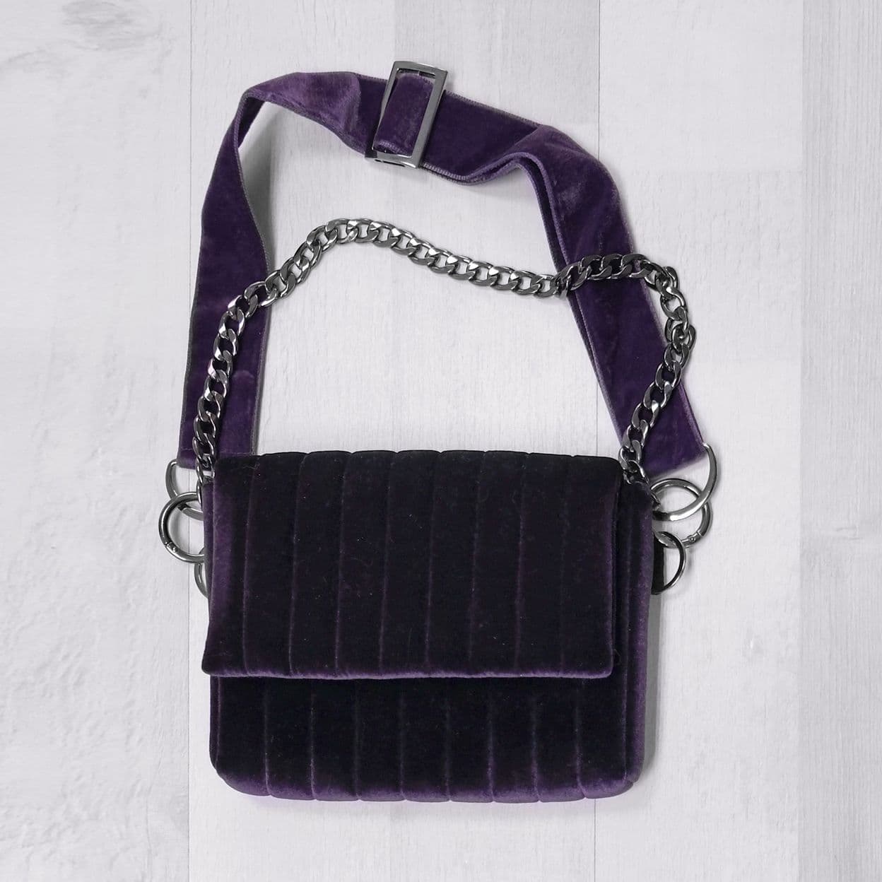 Купить Сумка стеганая AGLAIS в оттенке «Сливовый конфитюр»