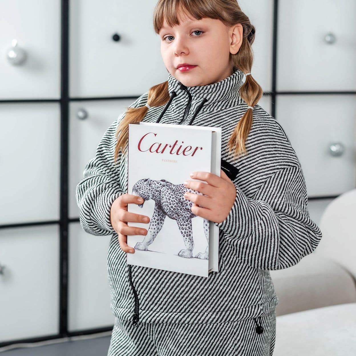 Купить Электронный журнал RAAMAT Magazine April 2025 Teen&Kids Edition Issue 1