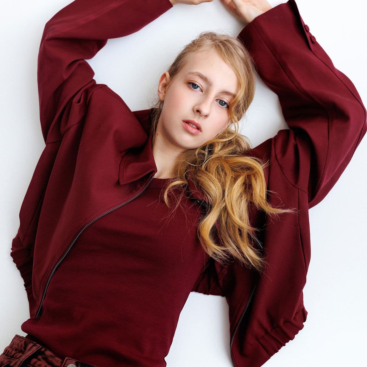 Купить Электронный журнал RAAMAT Magazine April 2025 Teen&Kids Edition Issue 1