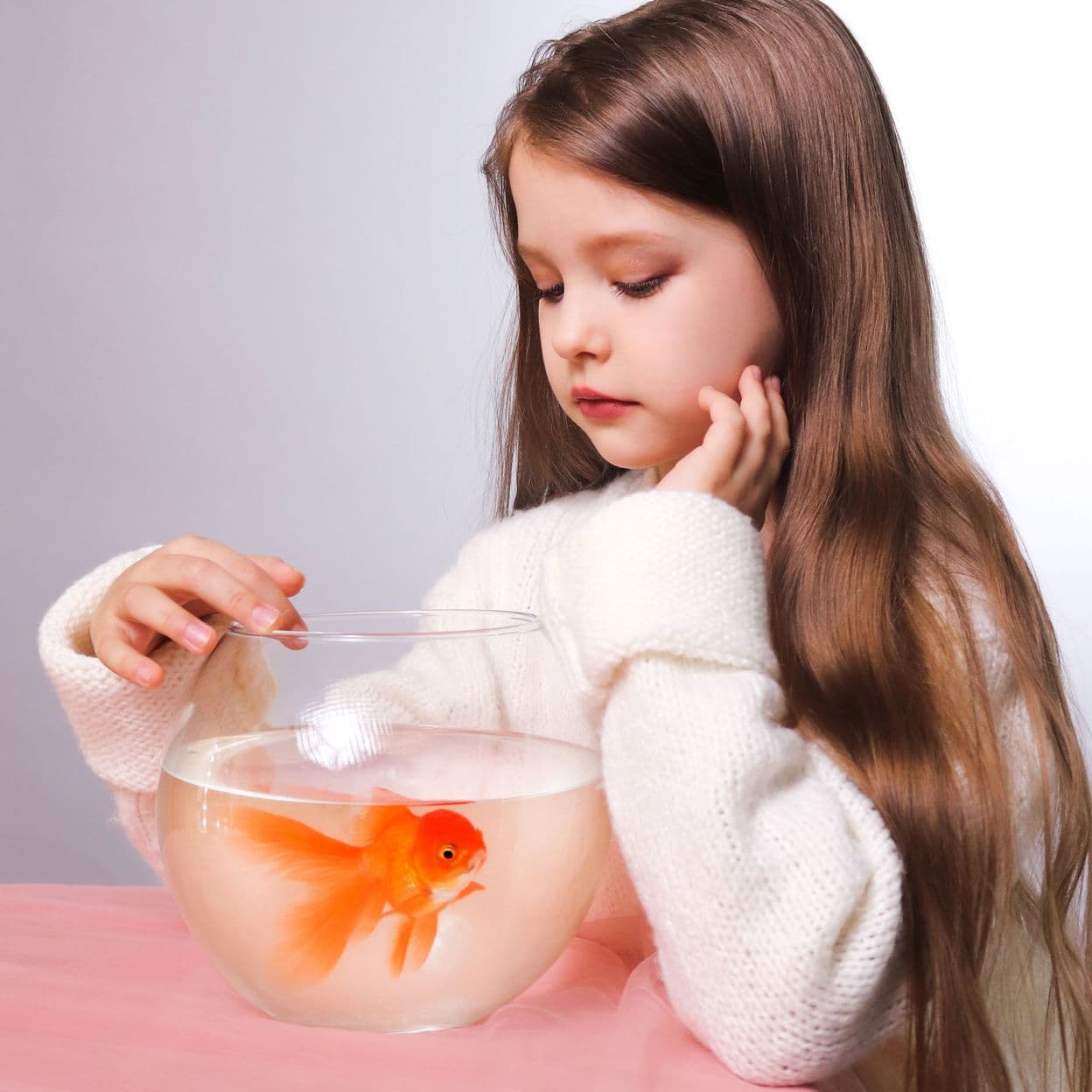 Купить Электронный журнал RAAMAT Magazine April 2025 Teen&Kids Edition Issue 1
