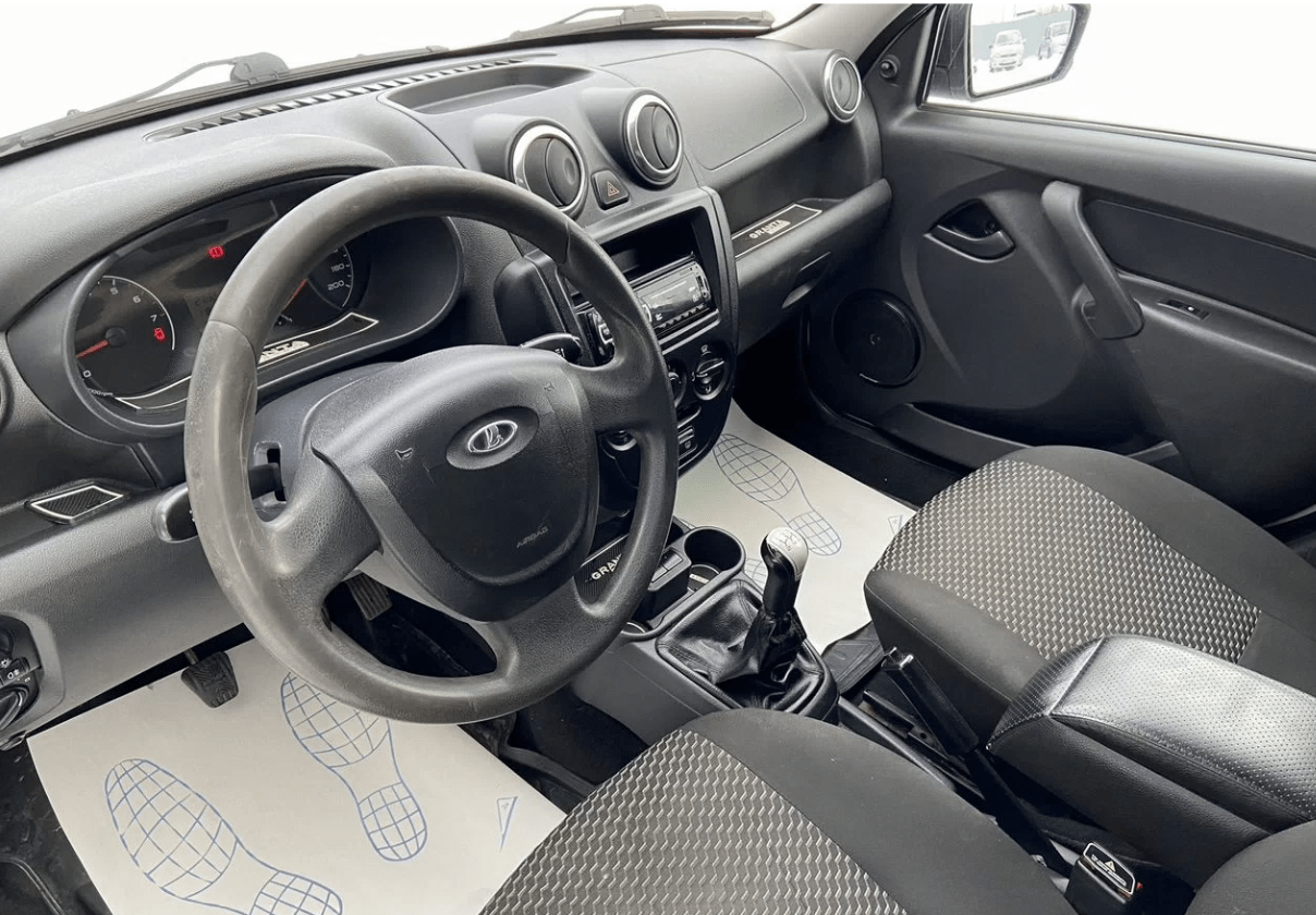 Купить ВАЗ (LADA) Granta 1.6 MT, 2016, 116 000 км