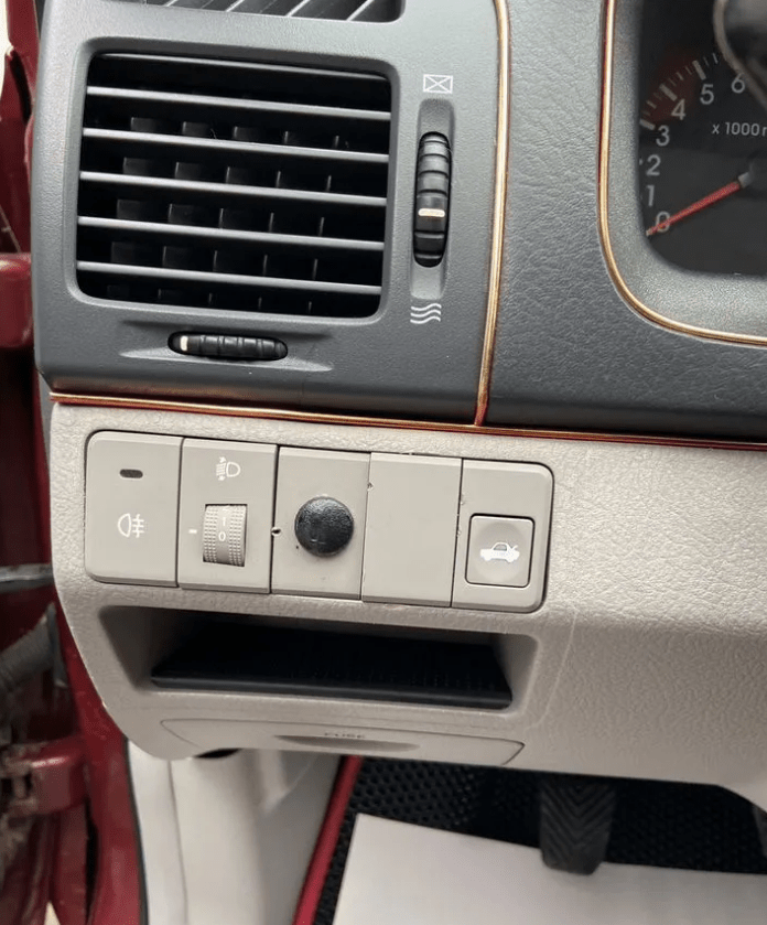 Купить Kia Cerato 1.6 MT, 2006, 163 300 км