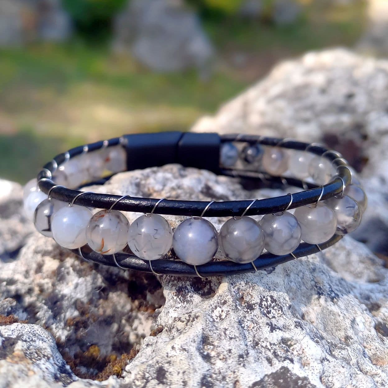 Купить Агат светлый, кожа, сталь. Браслет мужской / женский кожаный из натуральных камней Агат светлый (арт. DMBR007)