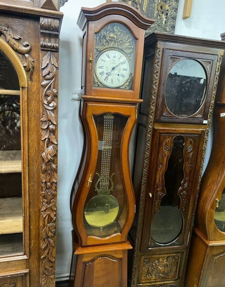 Купить Напольные старинные часы