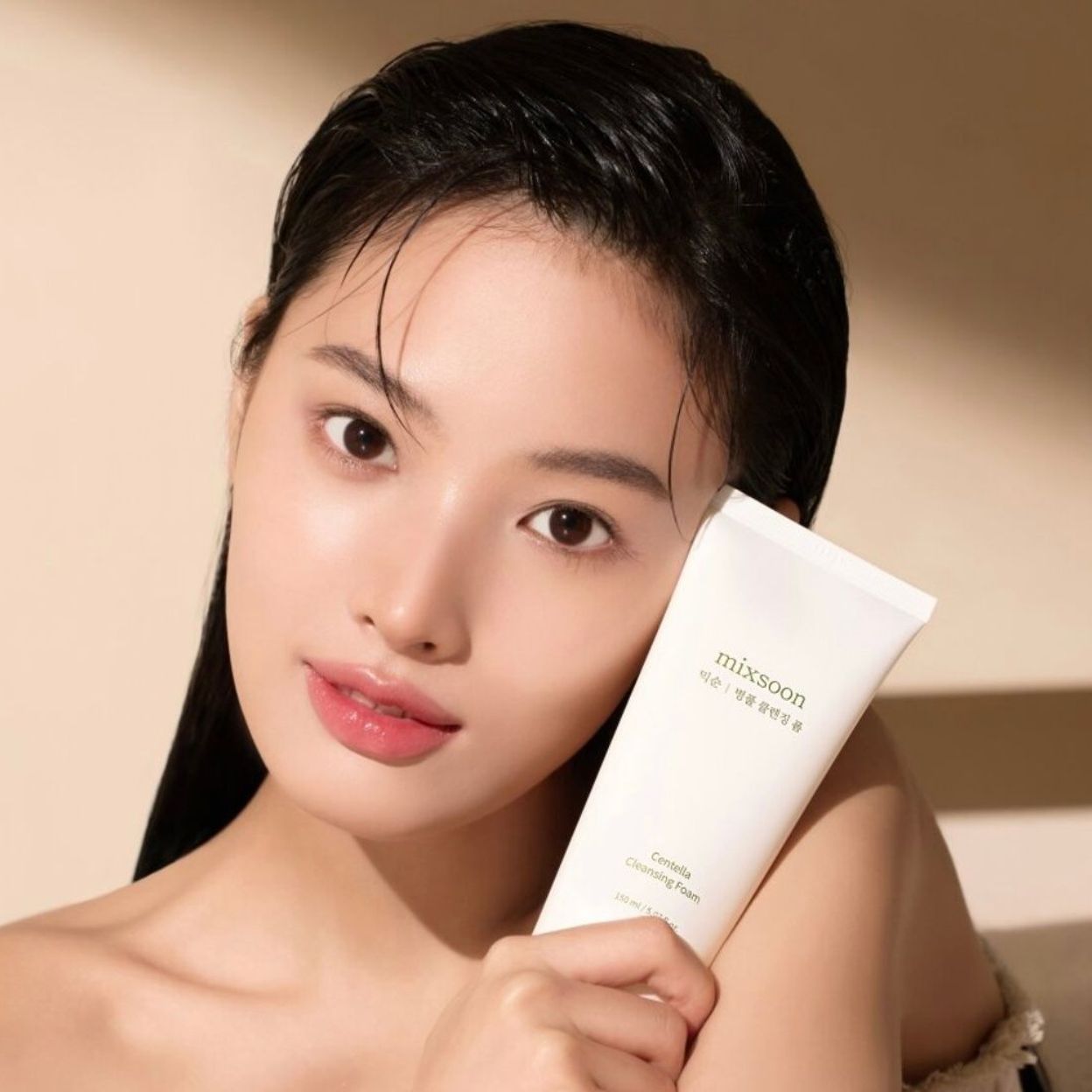 Купить Пенка для лица очищающая с экстрактом центеллы азиатской mixsoon Centella Cleansing Foam