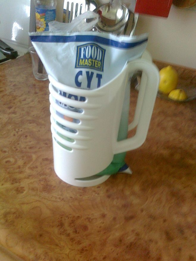 Купить Кувшин для молока в пакетах