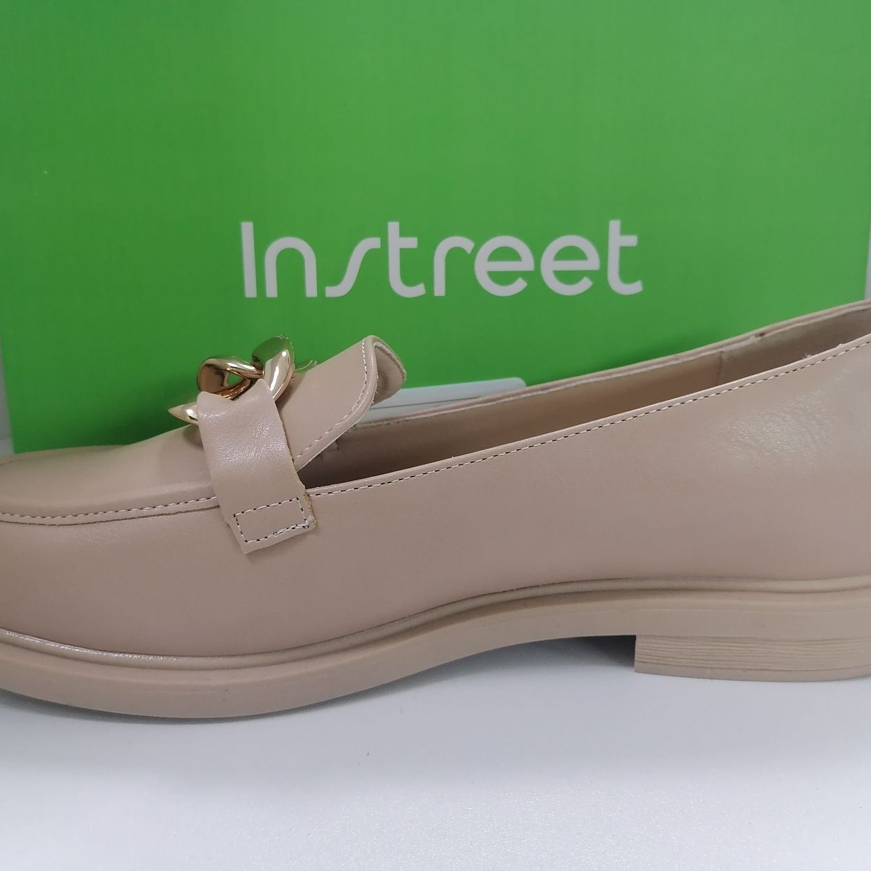 Купить Туфли женские Instreet