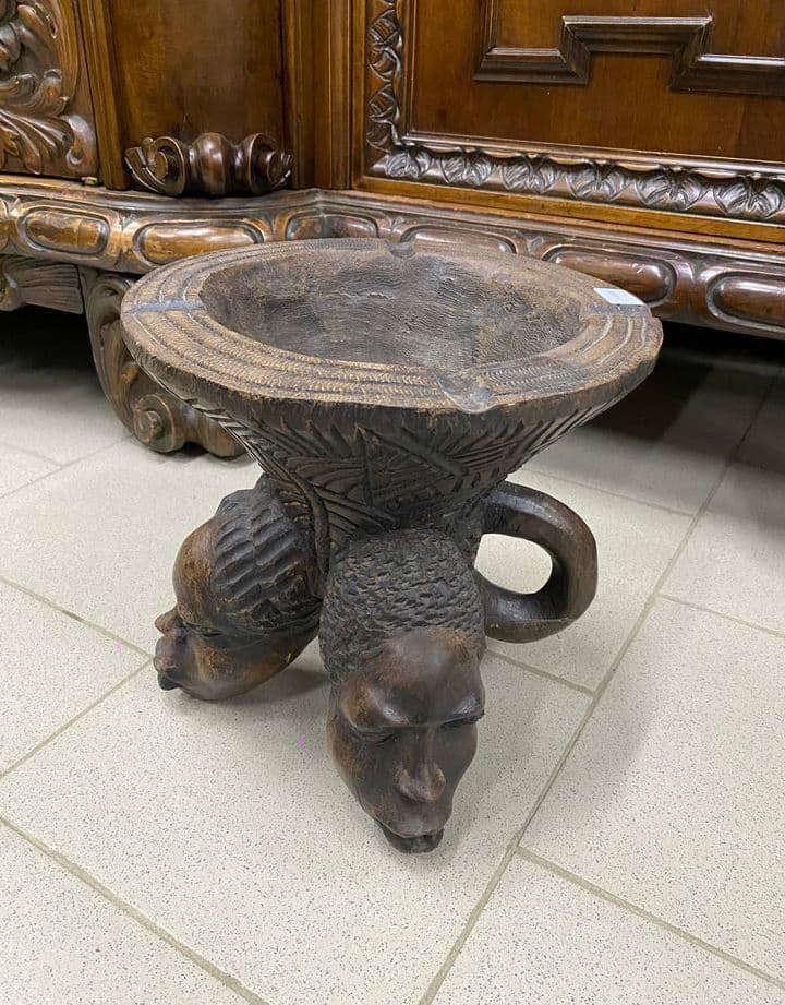 Купить Старинная пепельница