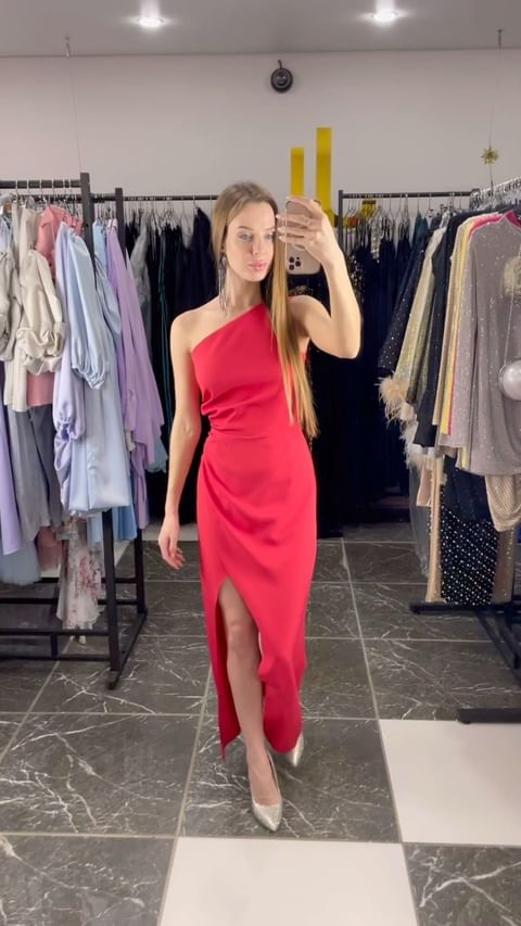 Купить Ассиметричное платье миди