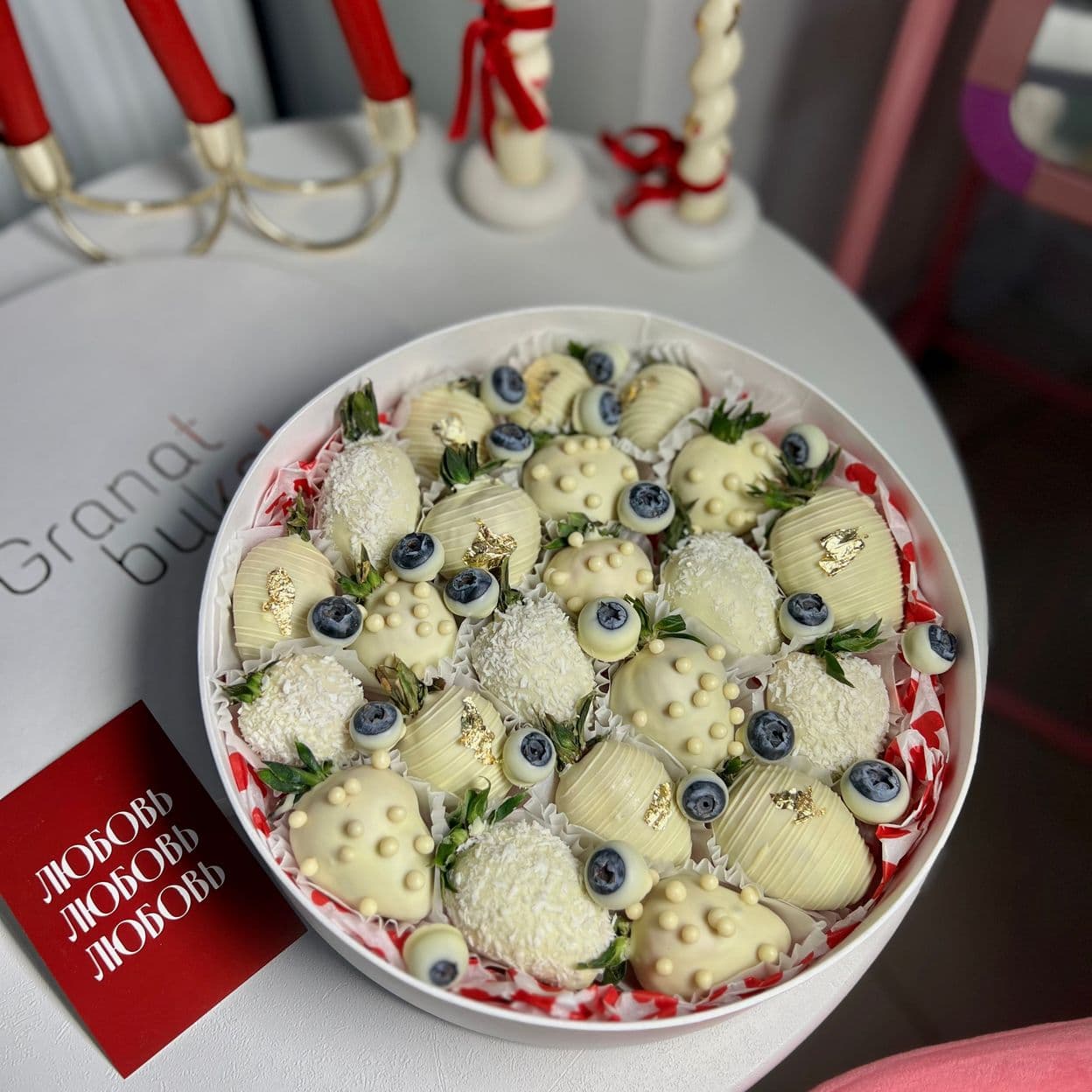 Купить "Круг белый №1"