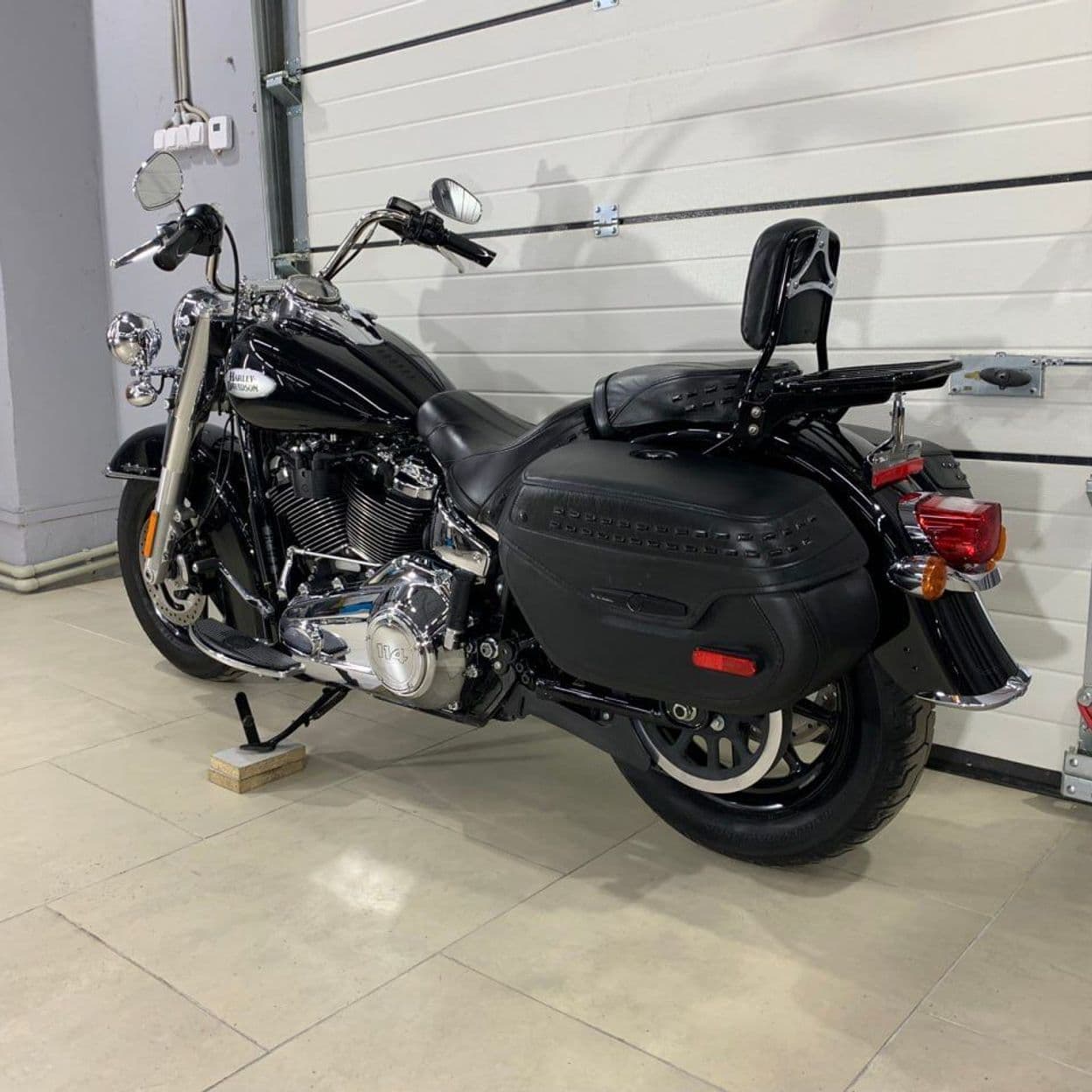 Купить Harley-Davidson Heritage Softail Classic 114
