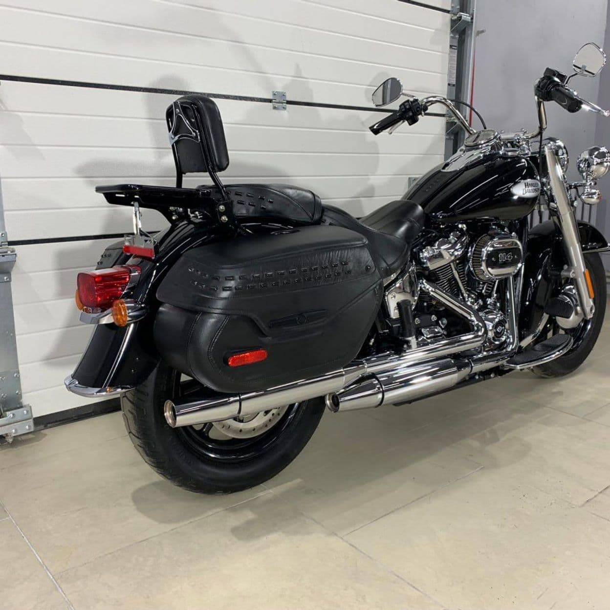 Купить Harley-Davidson Heritage Softail Classic 114