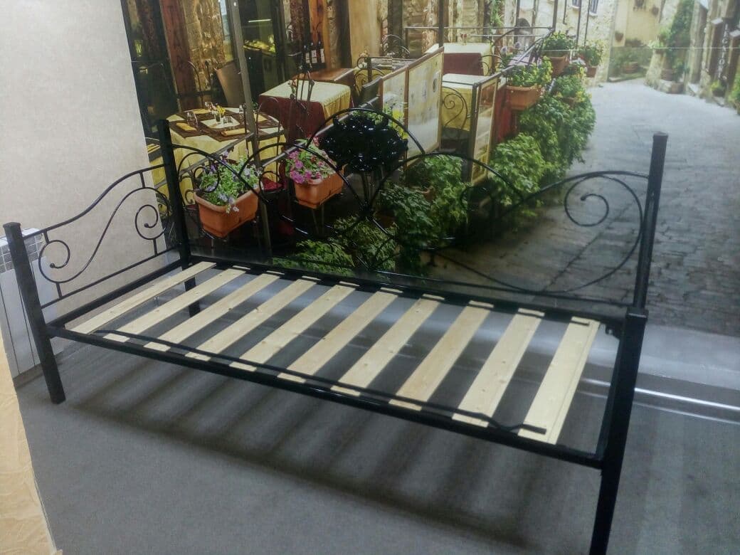 Купить кованый диван