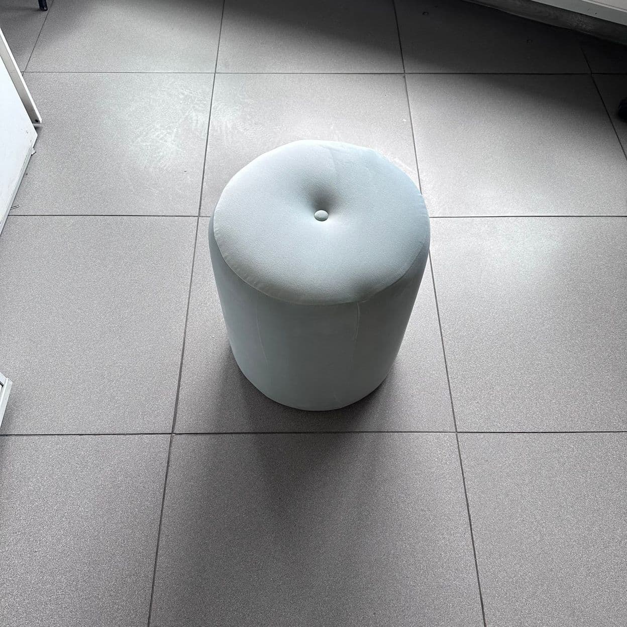 Купить МЯТНЫЙ ПУФ "ПУГОВКА"