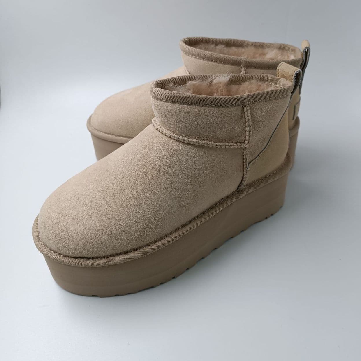 Купить UGG Classic Ultra Mini High Platform Cream Begie