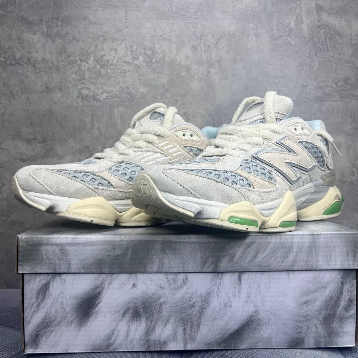 Купить New Balance 9060BW1 Bricks And Wood
