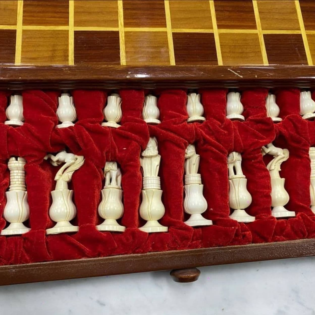 Купить Старинные шахматы