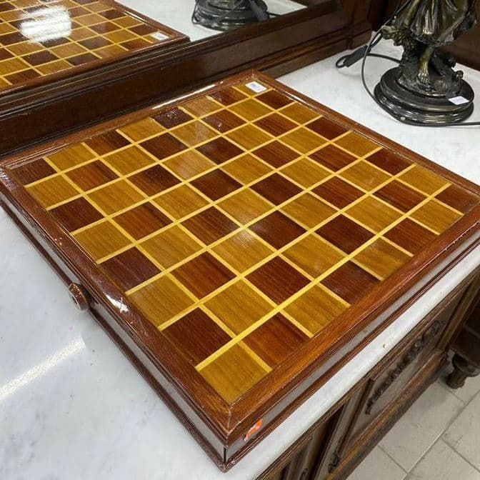 Купить Старинные шахматы