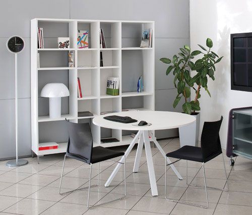 Купить Стол для переговоров  D120xh76см. Журнальный столик