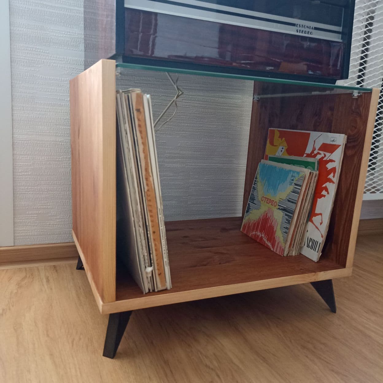 Купить Консоль для винила дерево mid-century modern