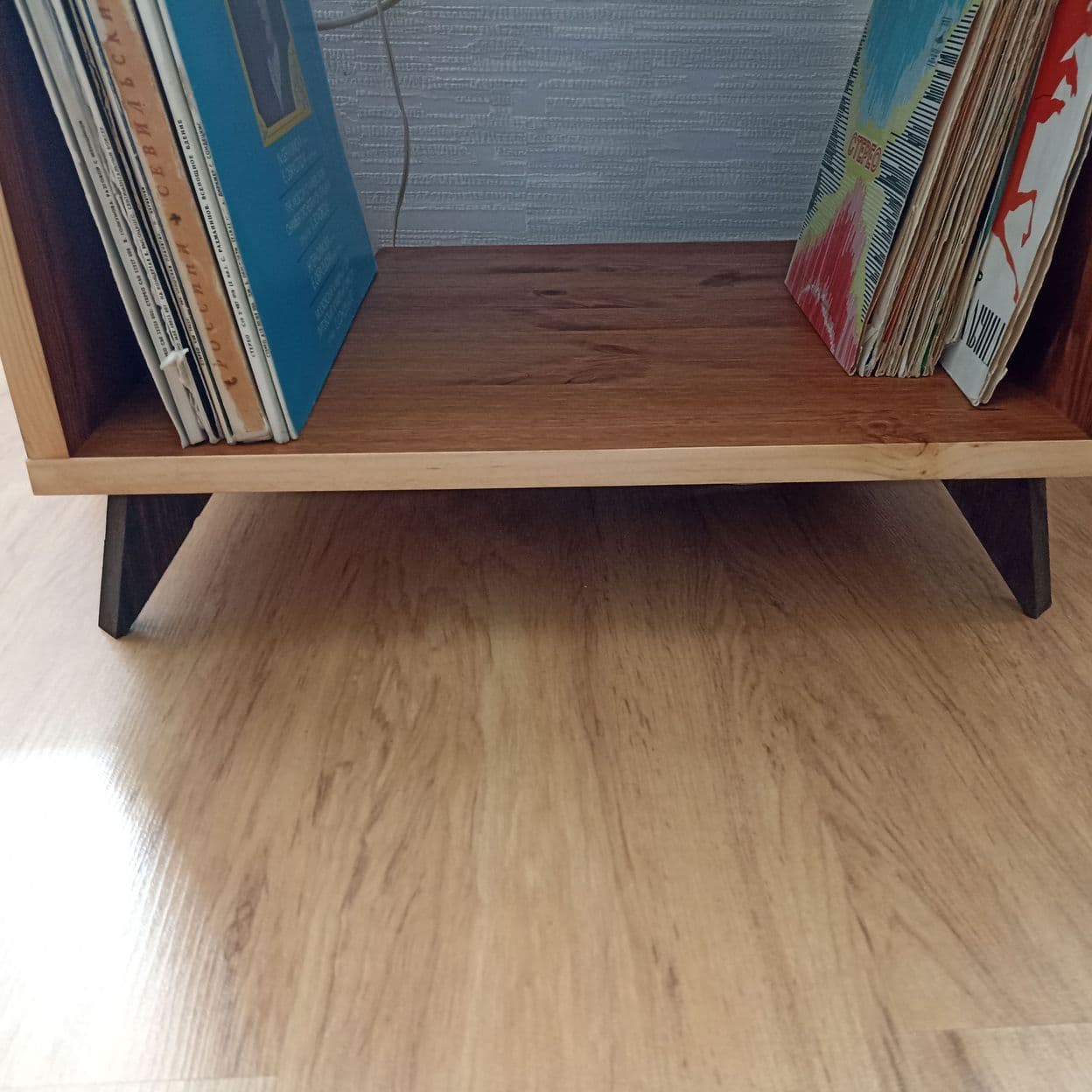 Купить Консоль для винила дерево mid-century modern