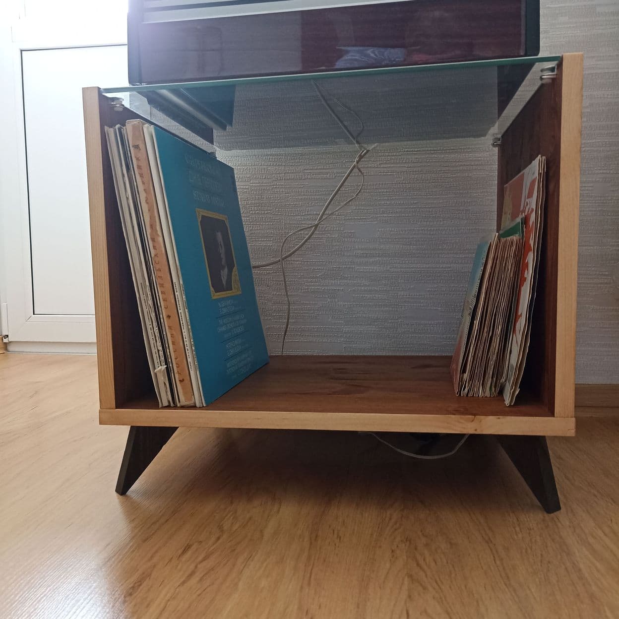 Купить Консоль для винила дерево mid-century modern