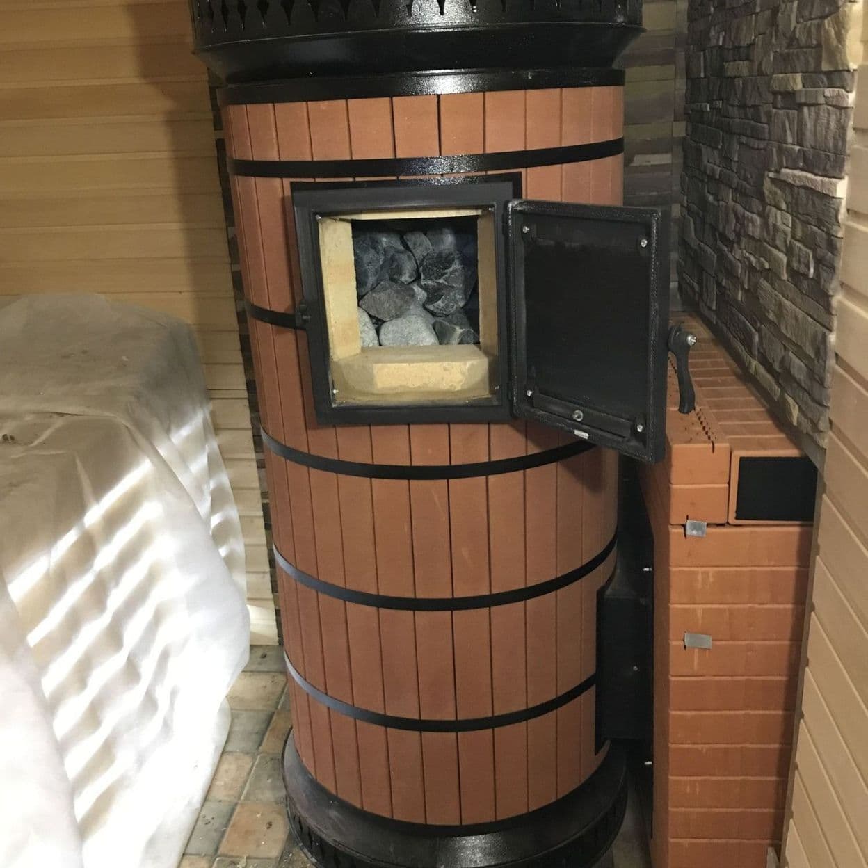 Купить Печь банная «РУССКАЯ БАНЯ» С ЗАКРЫТОЙ КАМЕНКОЙ в кирпичной облицовке