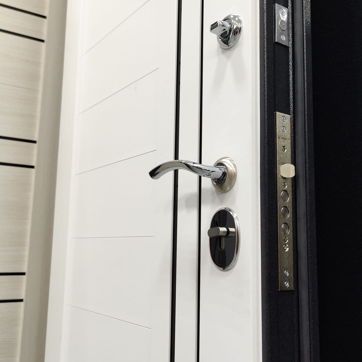 Купить Дверь входная "СИТИ 4 NEW" полипропилен, ВДК