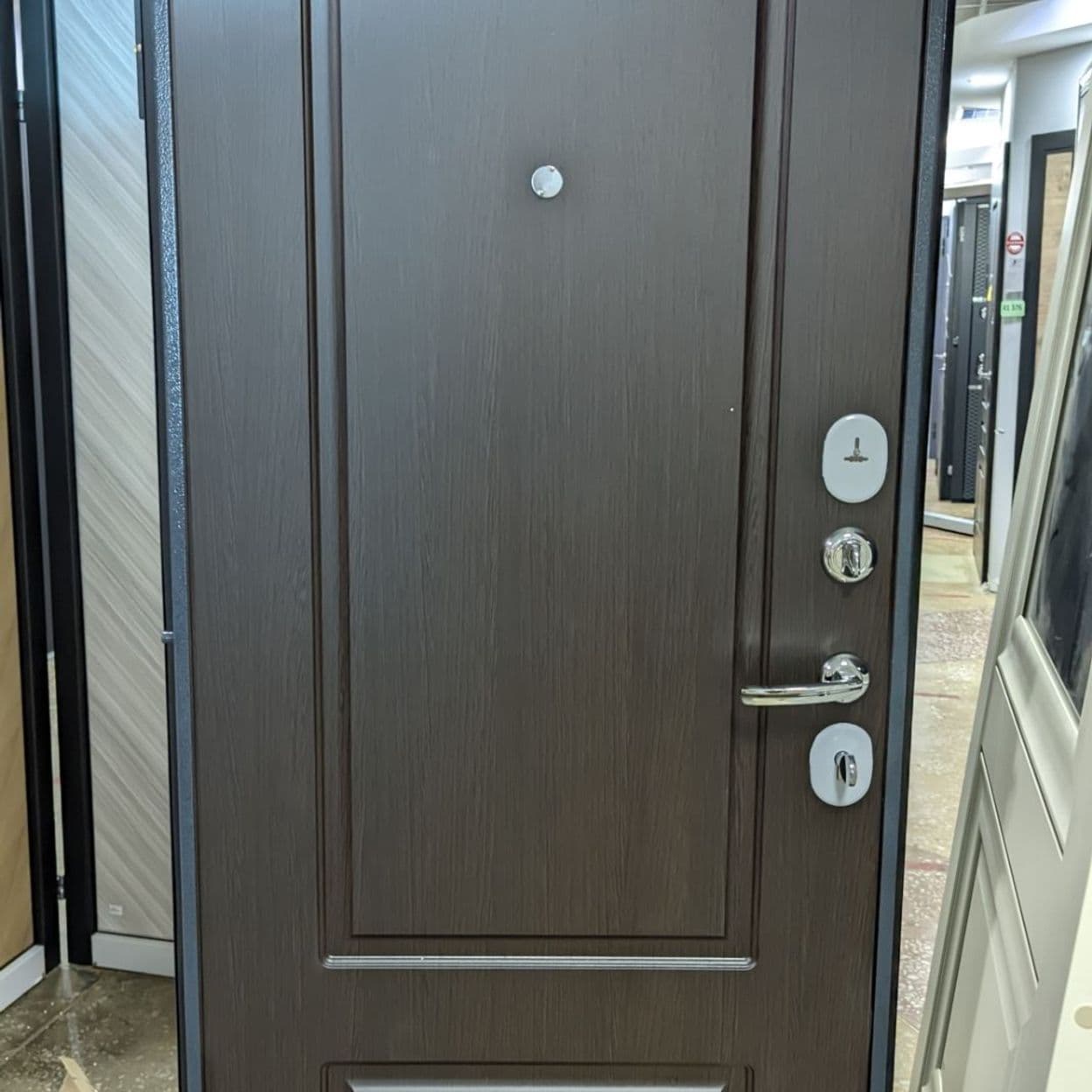 Купить Дверь входная "КЁЛЬН", венге