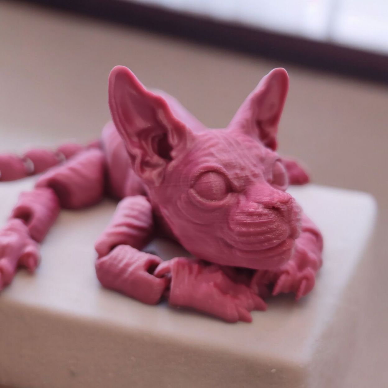 Купить Подвижная игрушка кошка Сфинкс V-ушки