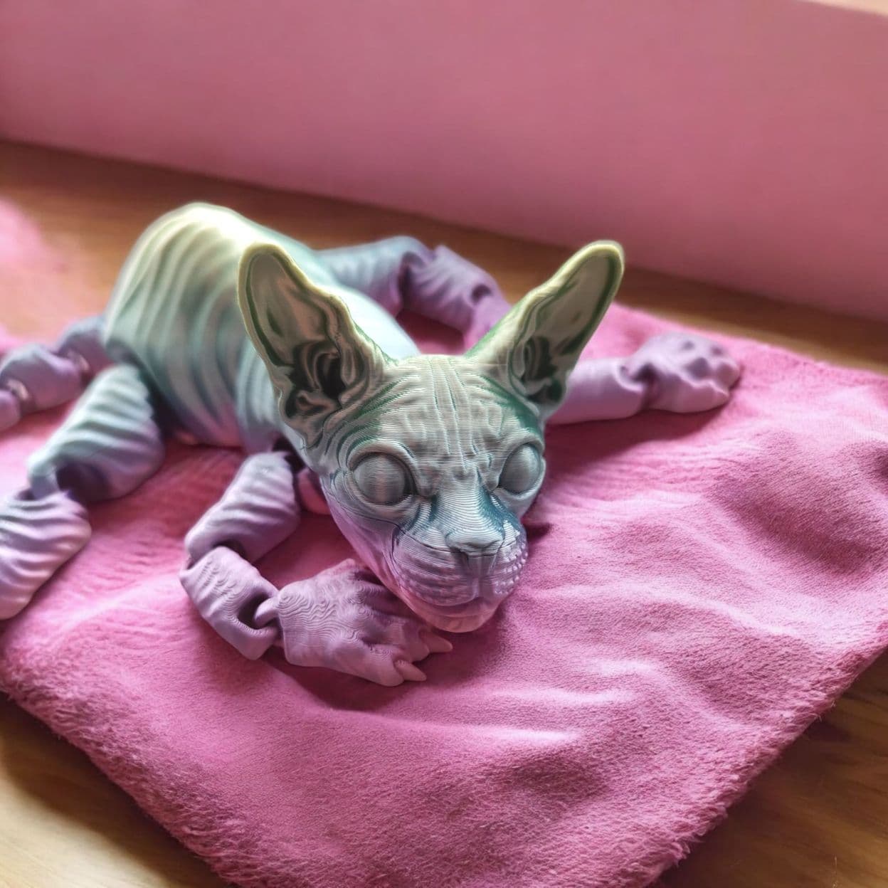 Купить Подвижная игрушка кошка Сфинкс V-ушки