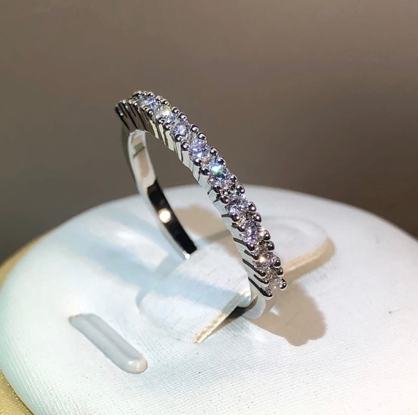 Купить Кольцо Бриллиантовая дорожка