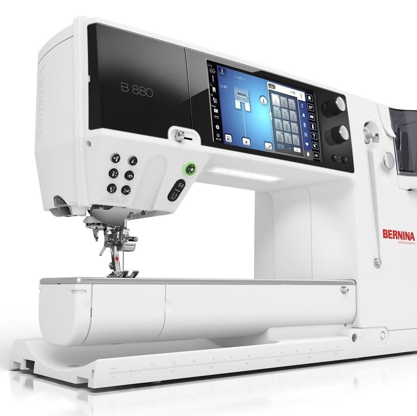 Купить Швейно-вышивальная машина BERNINA 880 PLUS + вышивальный блок
