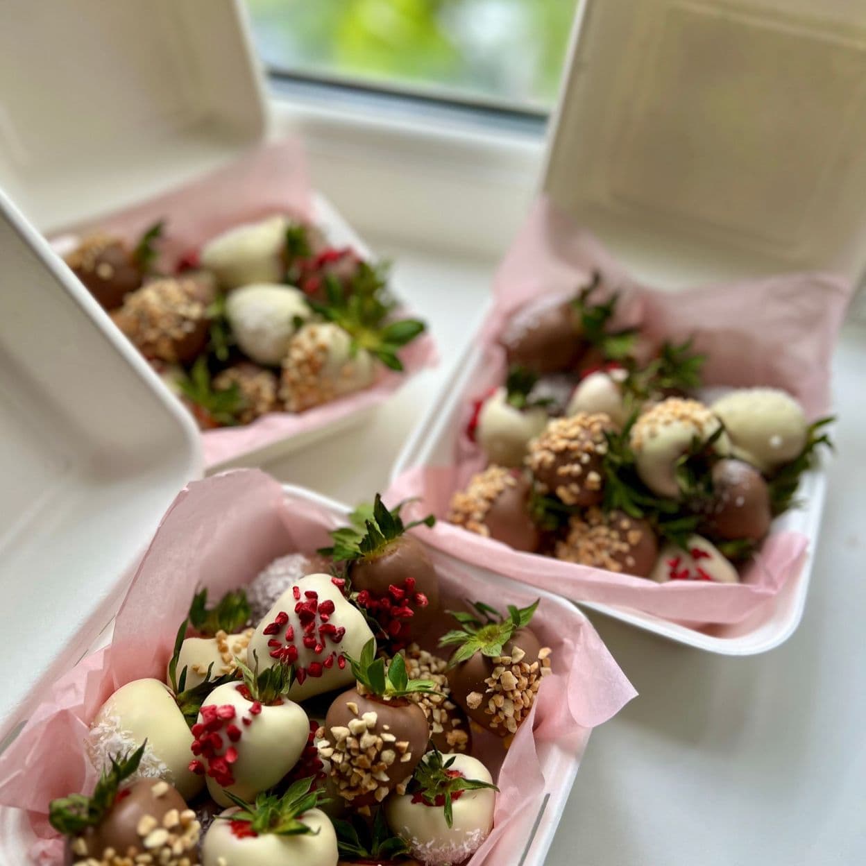 Купить Клубника "Бенто"