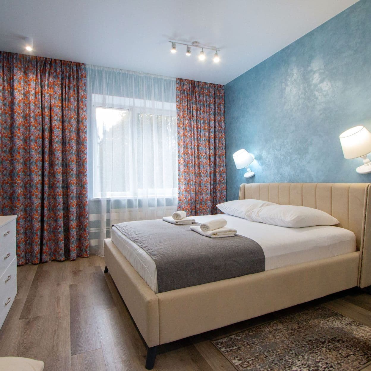 Купить Апартаменты на Генерала Озерова, д. 40 кв. 4/6