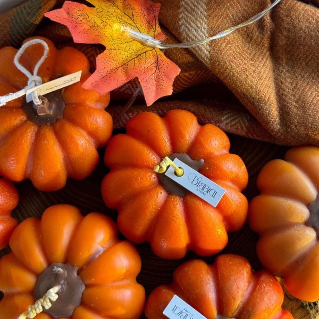 Купить Интерьерная свеча "Тыква" с ароматом печенья. Вид 1