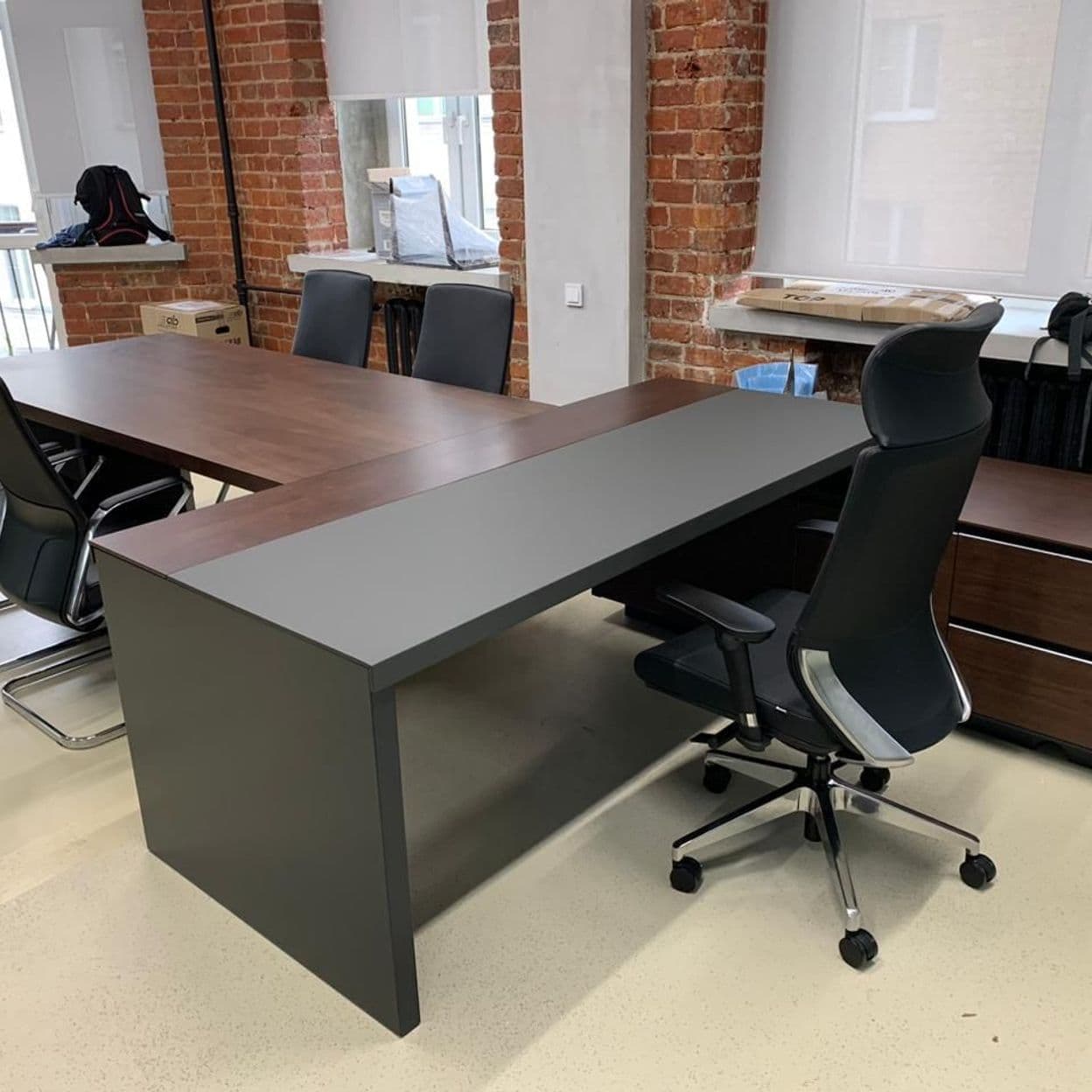 Купить Стол руководителя 2200*1800*750мм