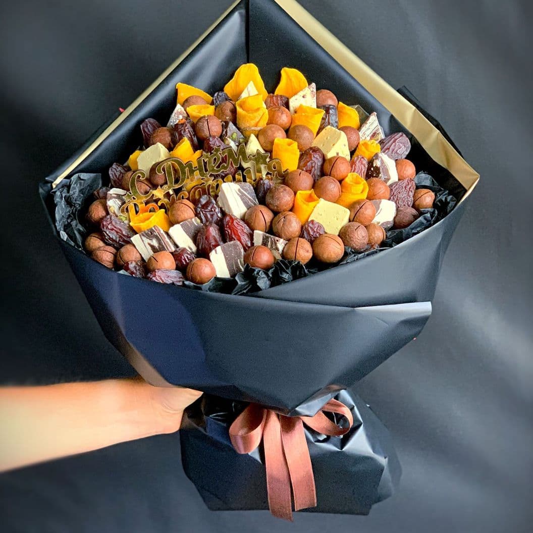 Купить Букет из орехов и сухофруктов арт. 312