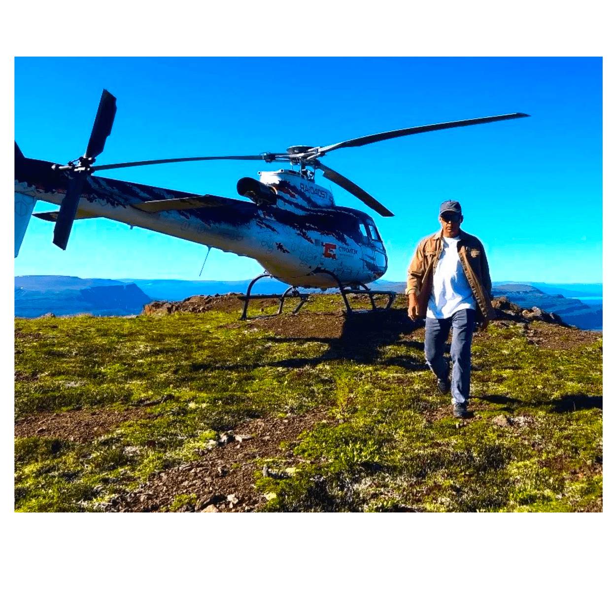 Купить 🚁🏕️ 20-24 июля 2024, вертолетный глэмпинг "HeliCamp" оз. Хантайское - за одного чел.