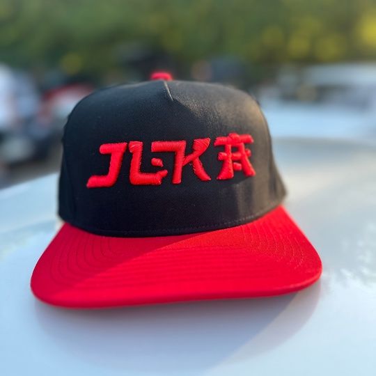 Купить Бейсболка SnapBack